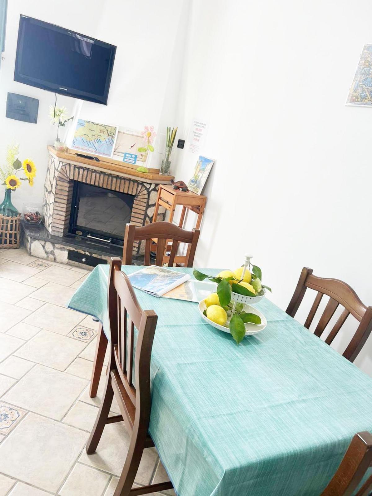 Amalfi Coast Casa Vacanze Marino Tramonti Eksteriør bilde
